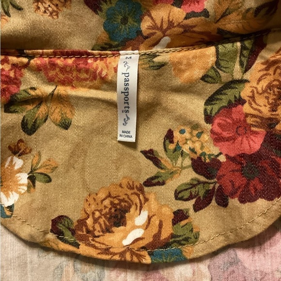 Passport’s Floral Print Jacket Size Medium - Picture 10 of 10